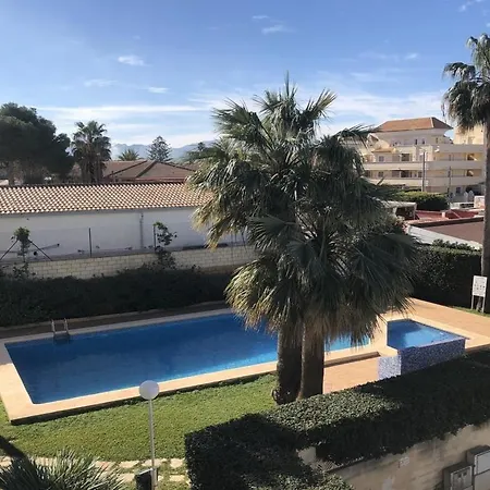 El Faro Hotel *