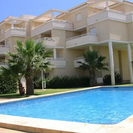 El Faro Hotel *